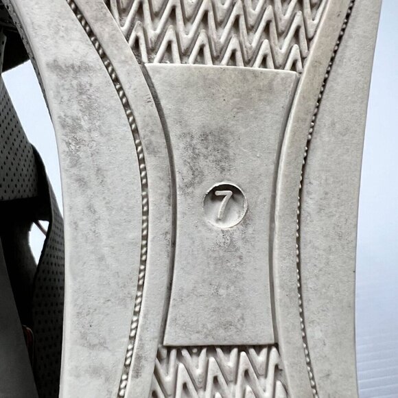 Eileen Fisher Sandals Womens 7 Beige Sport Platform Nubuck Perforated Dot Cross - Picture 11 of 12